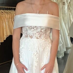 NWOT Bridal Wrap for Wedding Dress